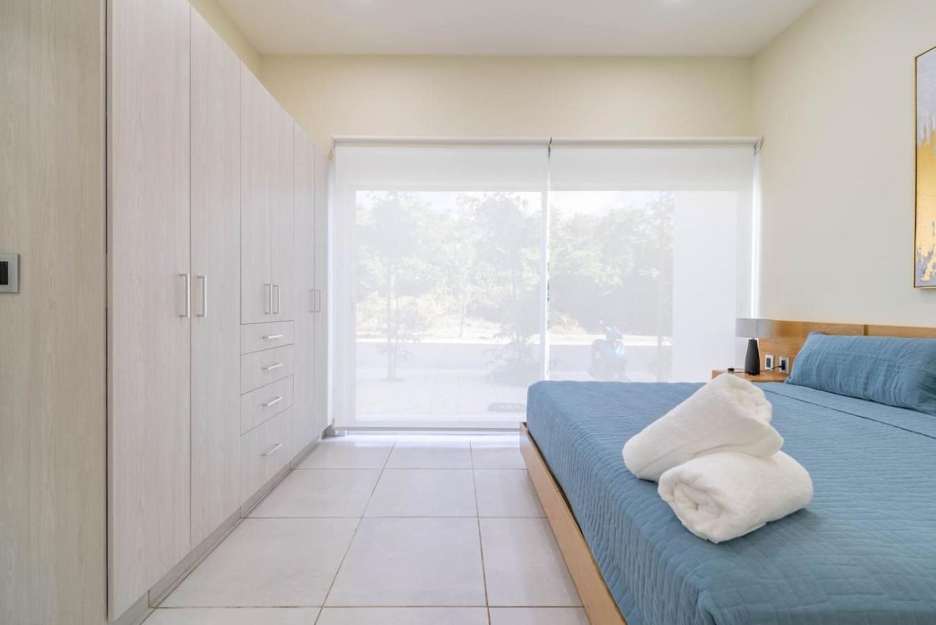Сasa de vacaciones 2 Bd With Balcony Gym Rooftop Pool Playa del Carmen