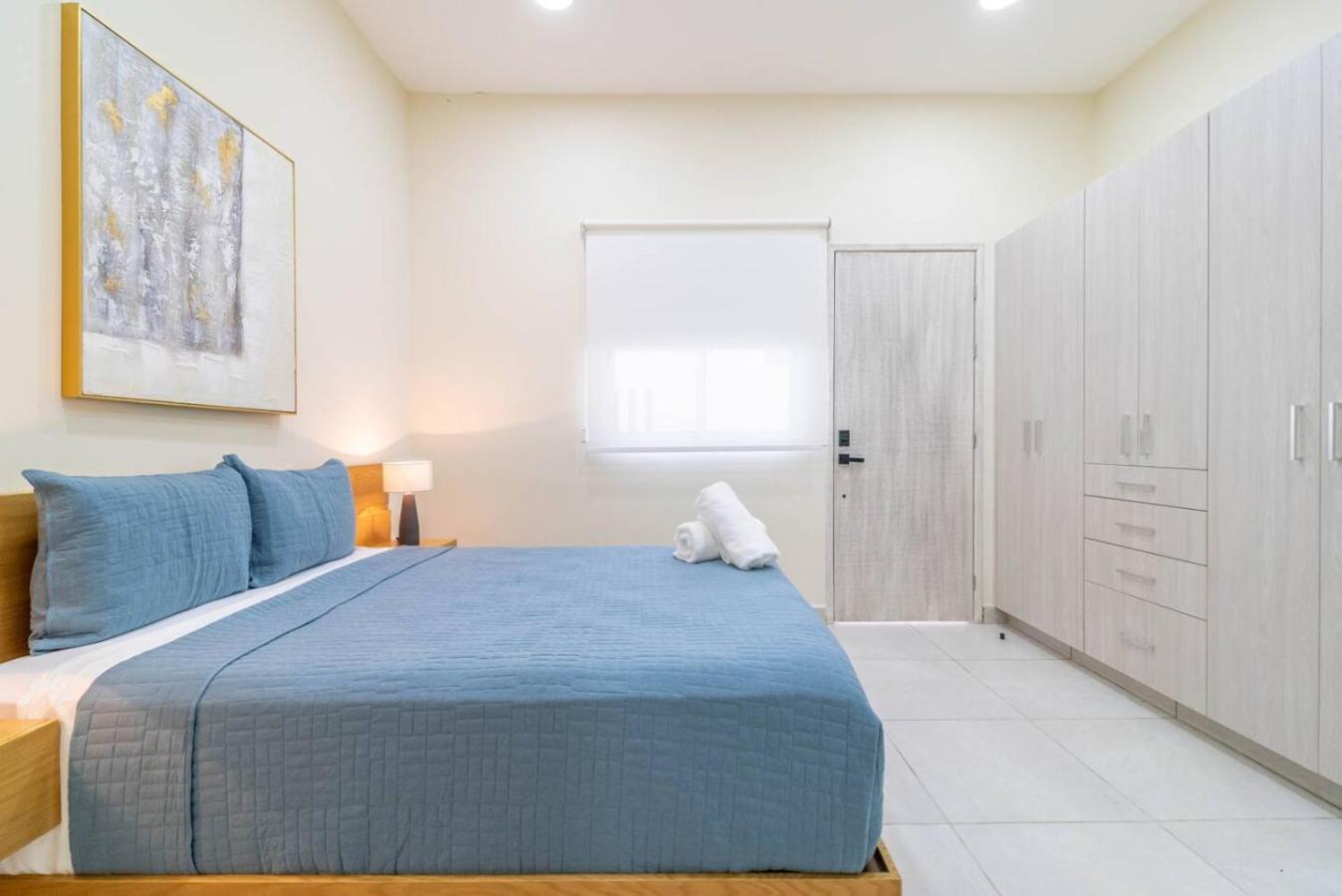 2 Bd With Balcony Gym Rooftop Pool Сasa de vacaciones