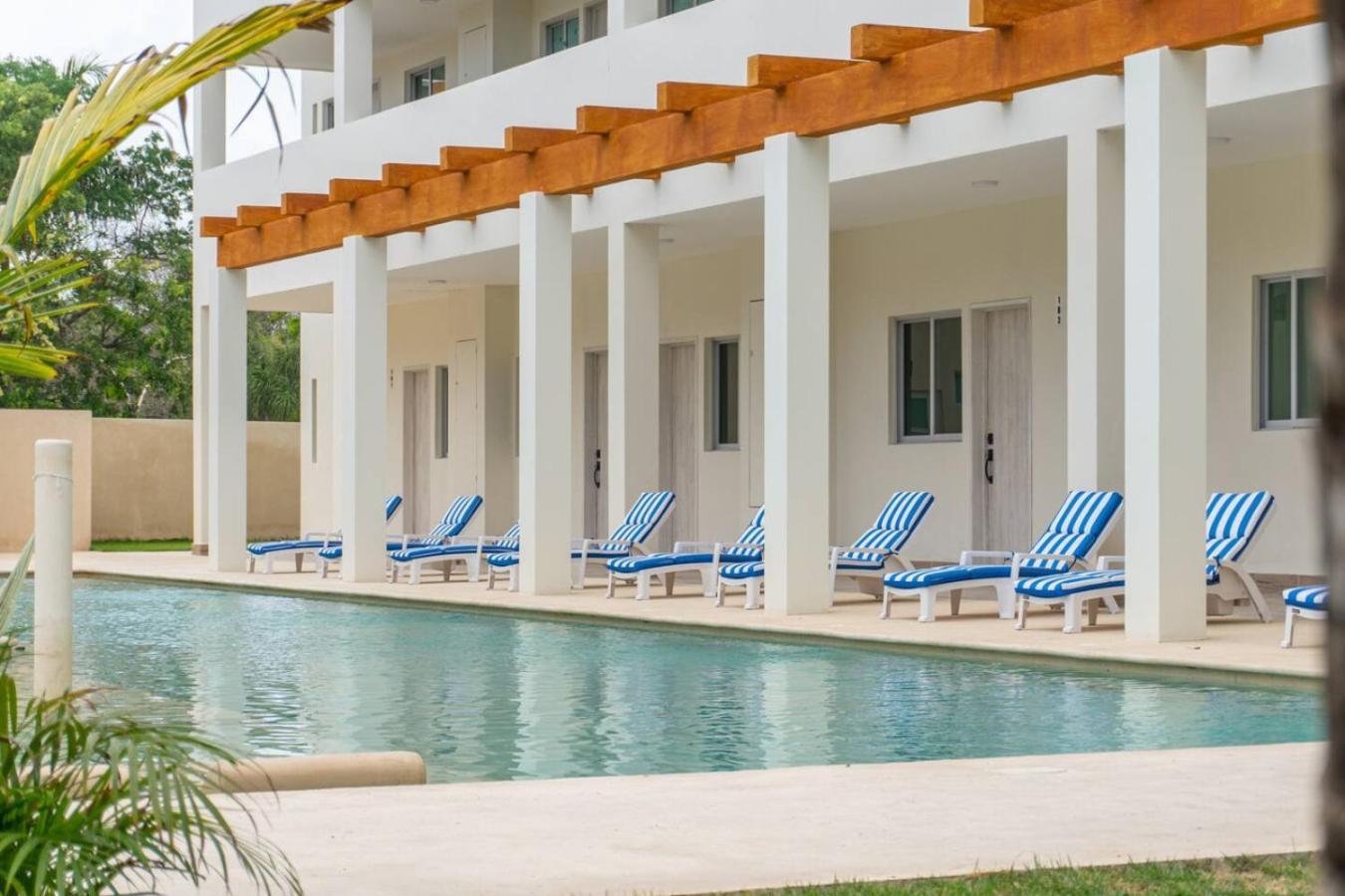 2 Bd With Balcony Gym Rooftop Pool * Playa del Carmen